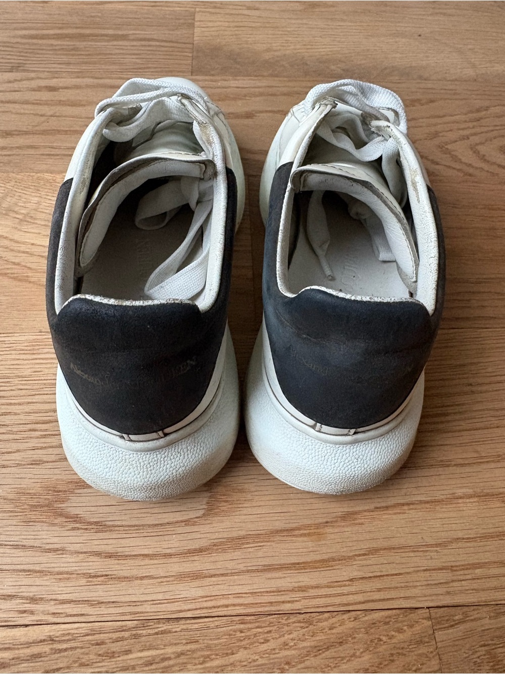 Alexander McQueen - White Leather Sneakers White/Black - Picture 3 of 6